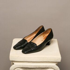 CHANEL Black Pumps